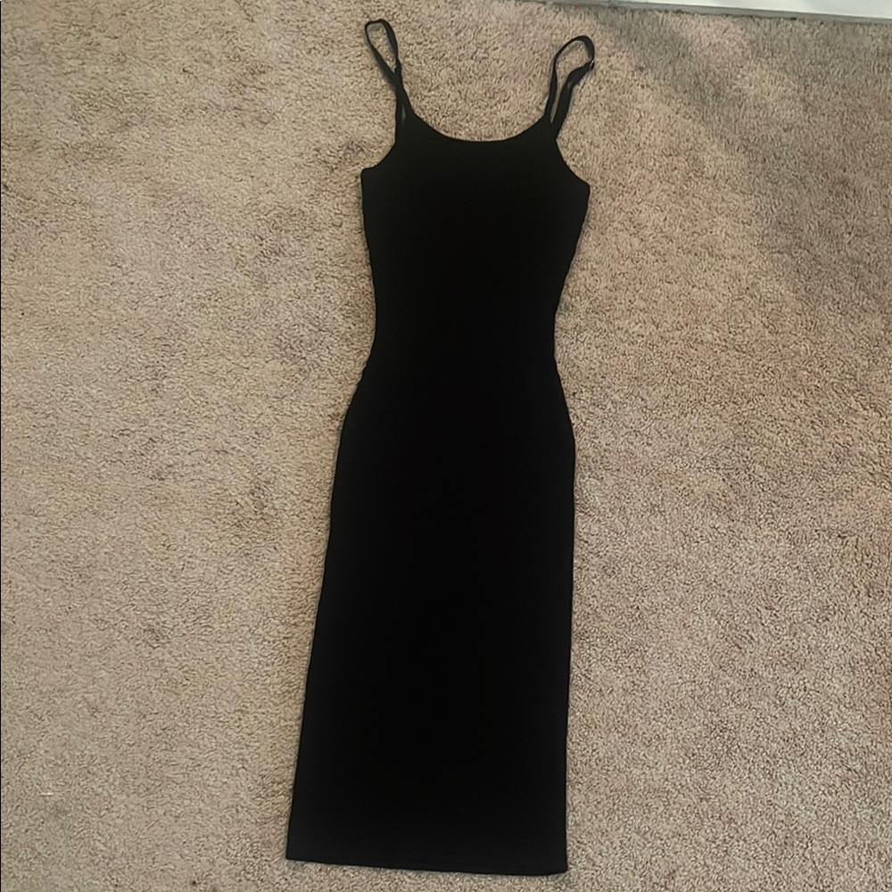 Elegant Black Sleeveless Dress